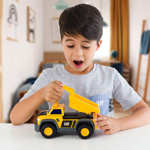 CAT Truck Constructors Dump Truck