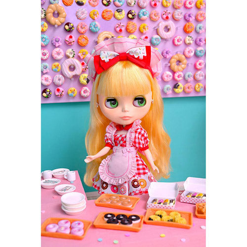 Blythe Donna Doughnut Figure