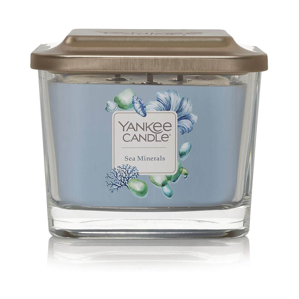 Medium Elevation Yankee Candle